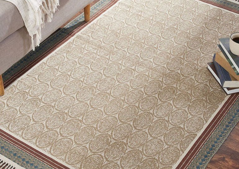 The Dhurrie-Making Process: From Raw Materials to Finished Masterpiece